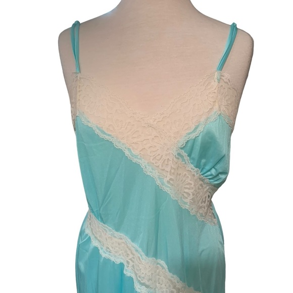 Vintage Mary Farrell Co nightie - Picture 4 of 6